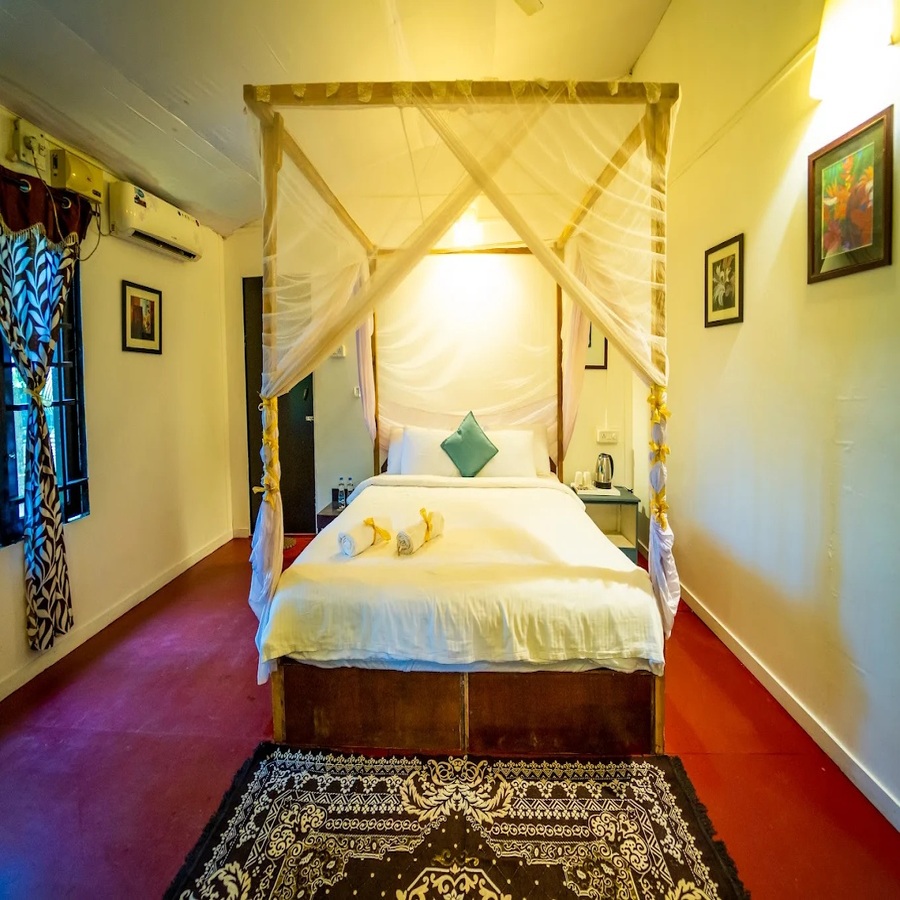 1 Bed Room1