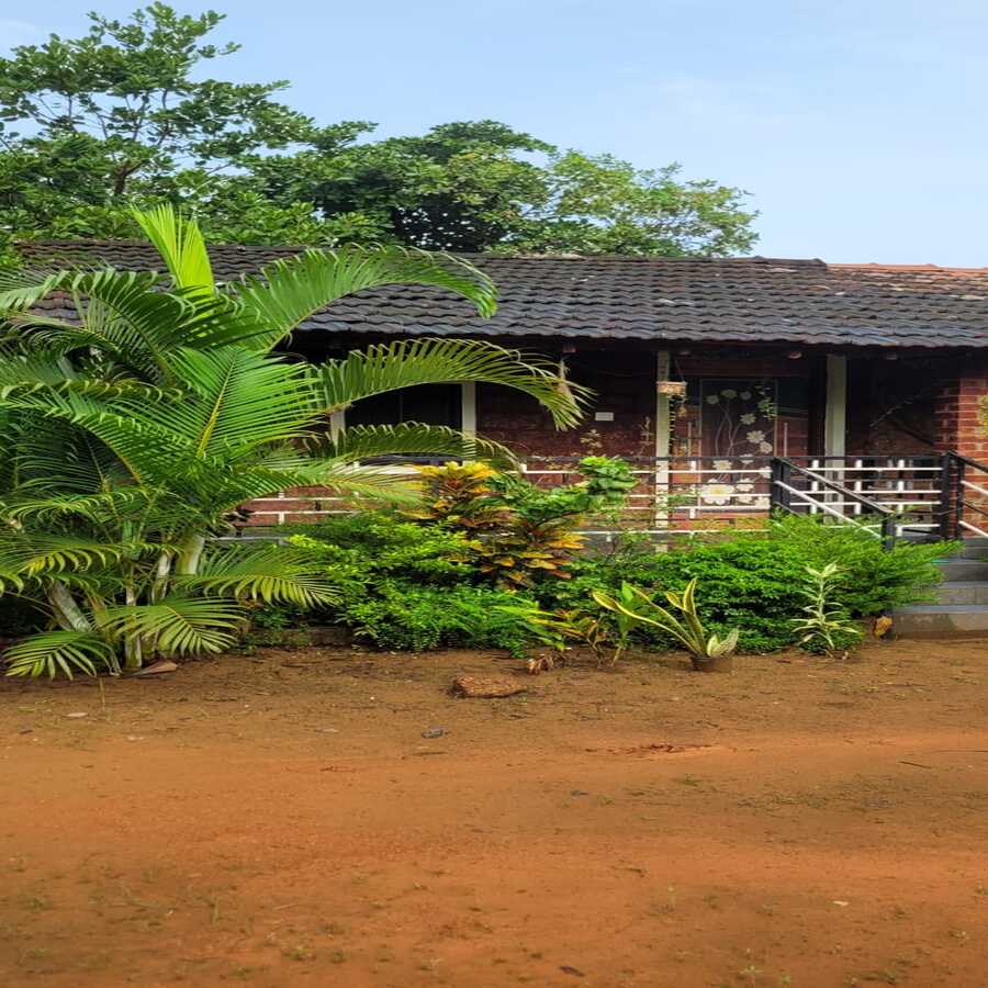 Ibbani Cottage Front View