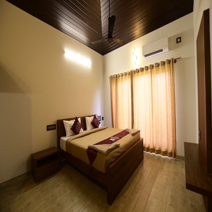 Single Bed Room