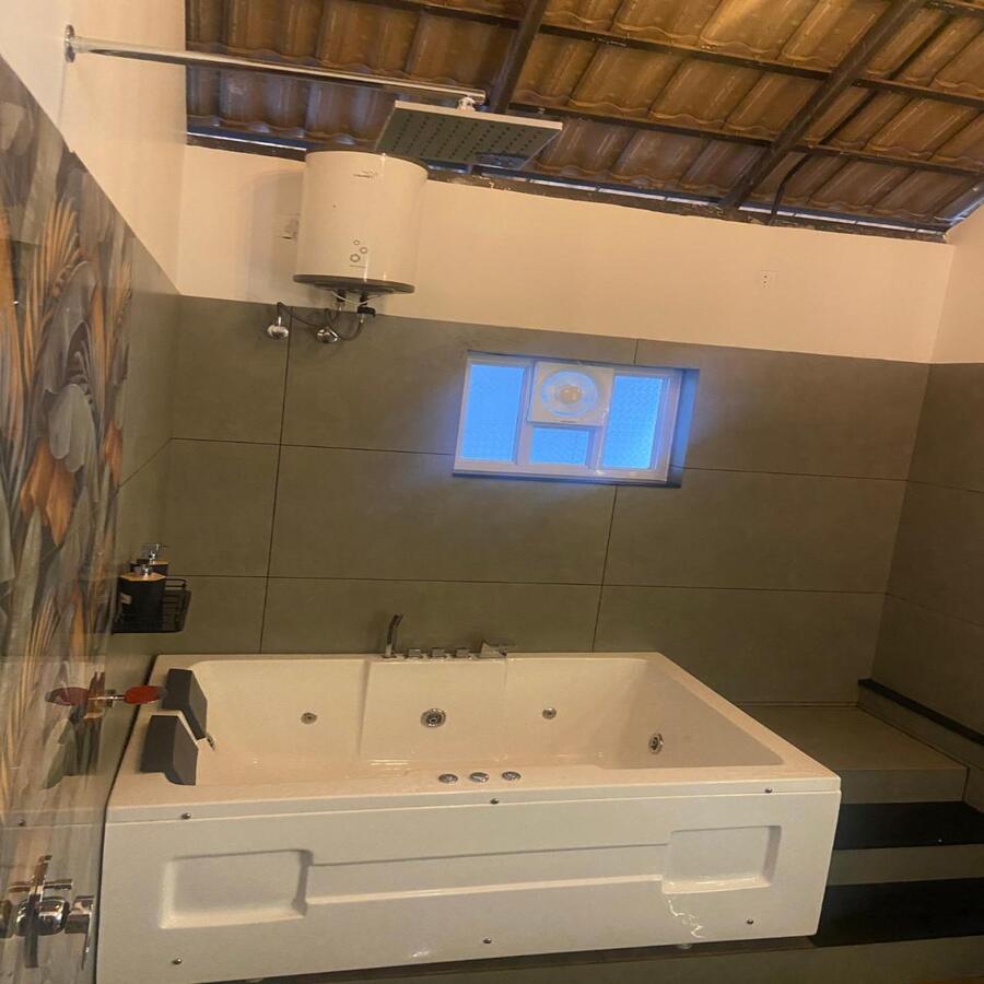 Jacuzzi